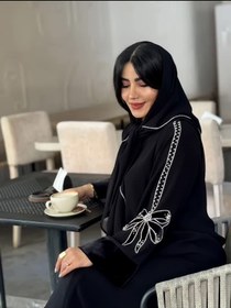 تصویر عبا زنانه کرپ کنزو همراه با روسری مدل اپیون 