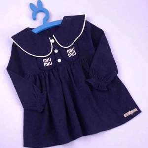 تصویر فروشگاه لباس نوزاد و کودک نی نی ماه