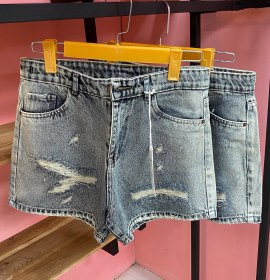 تصویر شلوارک لی 