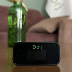 تصویر کیف پول سخت‌افزاری دُرج وان پلاس گارانتی یکساله 