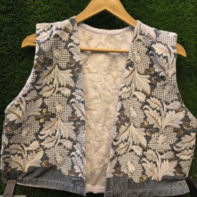 تصویر جلیقه مخمل دو طرف کار شده 