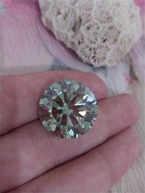 تصویر 225قیراط نگین درشت الماس موزانایت اصل روسی 