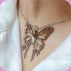 تصویر گردنبند پروانه 