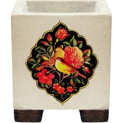 تصویر گلدان بتنی طرح گل و مرغ 