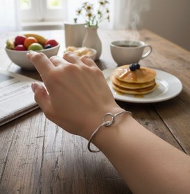 تصویر بنگل زنانه Knot silver 