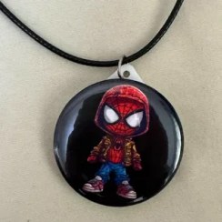 تصویر گردنبند مرد عنکبوتی اسپایدرمن 