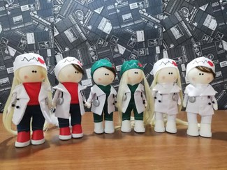 تصویر عروسک روسی پزشک سایز ۴۰ سانتیمتر 