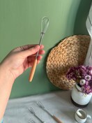 تصویر همزن دستی کوچک - دسته چوبی 