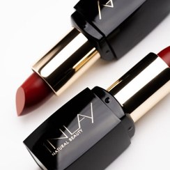 تصویر رژ لب‌ جامد این لی 