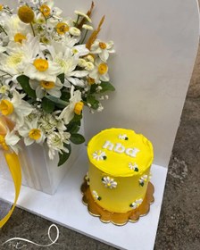 تصویر باکس گل و کیک تولد زرد فلوبار 