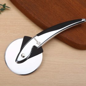 تصویر پیتزا بر جی فی نی 