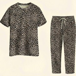تصویر ست تی شرت و شلوار راحتی زنانه جنس گیاهی طرح پلنگی 