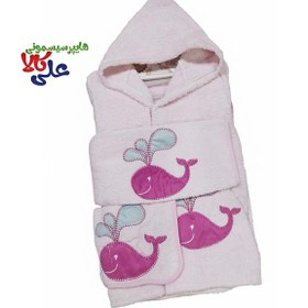 تصویر ست 5 تکه حوله نوزادی طرح نهنگ صورتی 
