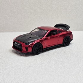 تصویر ماشین فلزی مدل نیسان GT-R قرمز - چراغ دار و موزیکال 