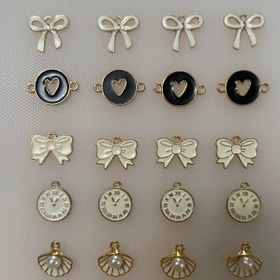 تصویر پلاک های سفید 