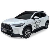 تصویر محافظ پلاستیکی رکاب مشکی TOYOTA COROLLA CROSS LINE SIDE 2022 و سازگار Omsa 