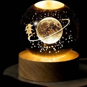 تصویر گوی کریستالی ماه دخت 