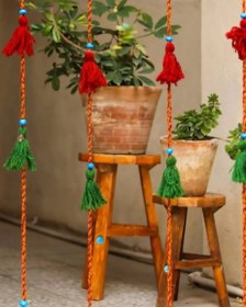 تصویر ریسه پشمی منگوله دار سنتی 