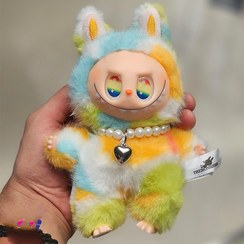 تصویر عروسک لبوبو شانسی رنگین کمان گردنبندی 