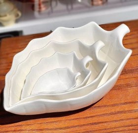 تصویر کاسه سرامیکی سفید مدل برگ در چهار سایز white ceramic bowl, leaf model, in four sizes