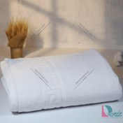 تصویر حوله حمامی هتلی طرح ورساچه رنگ سفید 