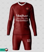 تصویر موکاپ لایه باز کیت ورزشی تراکتور سازی 