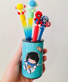 تصویر جاقلمی رومیزی فانتزی پسرانه با قیمت مناسب طرح فضانورد 