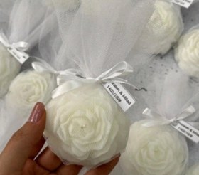 تصویر گیفت شمع گل آلاله 