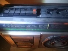 تصویر رادیو ناسیونال پاناسونیک قدیمی 