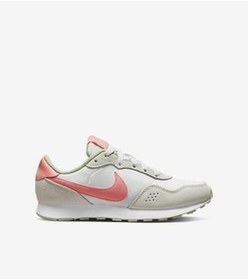 تصویر Nike کفش ورزشی زنانه Md Valiant CN8558-107 