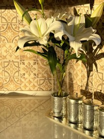 تصویر گلدان شیشه و مس دلبر 