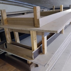 تصویر کفی تخت چوبی 