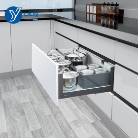 تصویر ریل مجیک با بدنه شیشه 