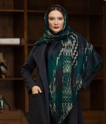 تصویر روسری کشمیر پاییزه دور دست دوز دو طرف چاپ 