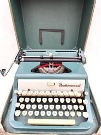 تصویر ماشین تایپ آندروود آمریکایی کلکسیونی 