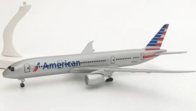 تصویر ماکت هواپیما بوئینگ ۷۸۷ امریکن | Airplane Model 20CM Boeing 787 American Airlines 