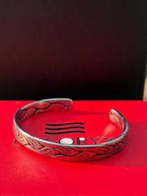 تصویر بنگل هکاکی دست 