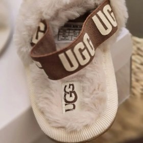 تصویر صندل ‌پشمالو UGG 