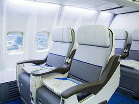 تصویر روکش صندلی هواپیما 