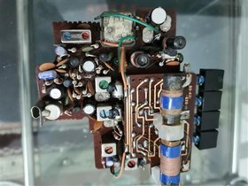 تصویر مدار رادیو ظبط آیوا 220 کاملا سالم تمیز 