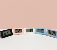 تصویر ساعت رومیزی دیجیتال 
