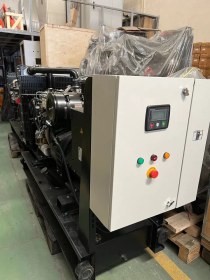 تصویر دیزل ژنراتور 42/5KVA با موتور 4 سیلندر پرکینز چینی 