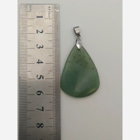 تصویر گردن آویز سنگ یشم اصل 