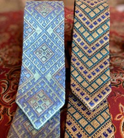 تصویر کروات سوزندوزی تماما دستدوز مردانه Handmade needlework tie