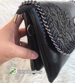 تصویر کیف پاسپورتی زنانه ورنی دارای بند بلند قابل تنظیم Bag