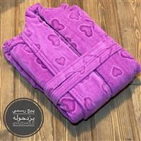 تصویر حوله تنپوش طرح گل و قلب Flower and Heart Design bathrobe towel