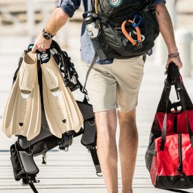 تصویر فین غواصی Aqualung Fin Storm 