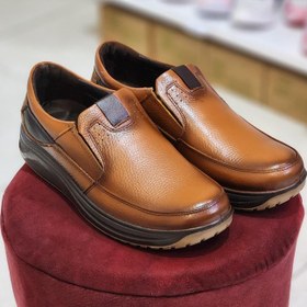 تصویر کفش چرم اداری عسلی مدل کلارکس زیره تزریق - clarks 