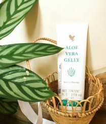 تصویر کرم ژل ابرسان آلوئه ورا ژلی 