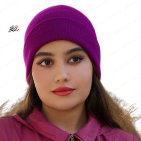 تصویر کلاه بافت کاموایی بادمجونی 